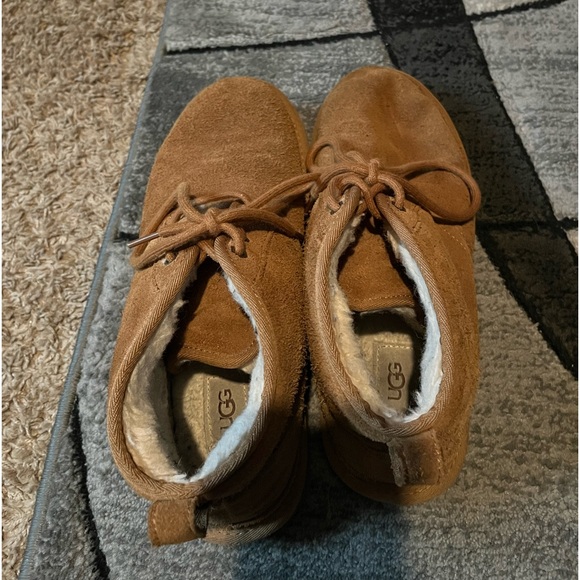 Men’s ugg boots - Picture 2 of 4